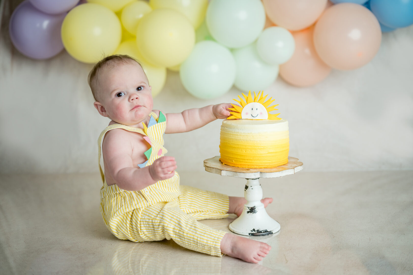 Celebrate Baby’s First Birthday With A Cake Smash Photo Session